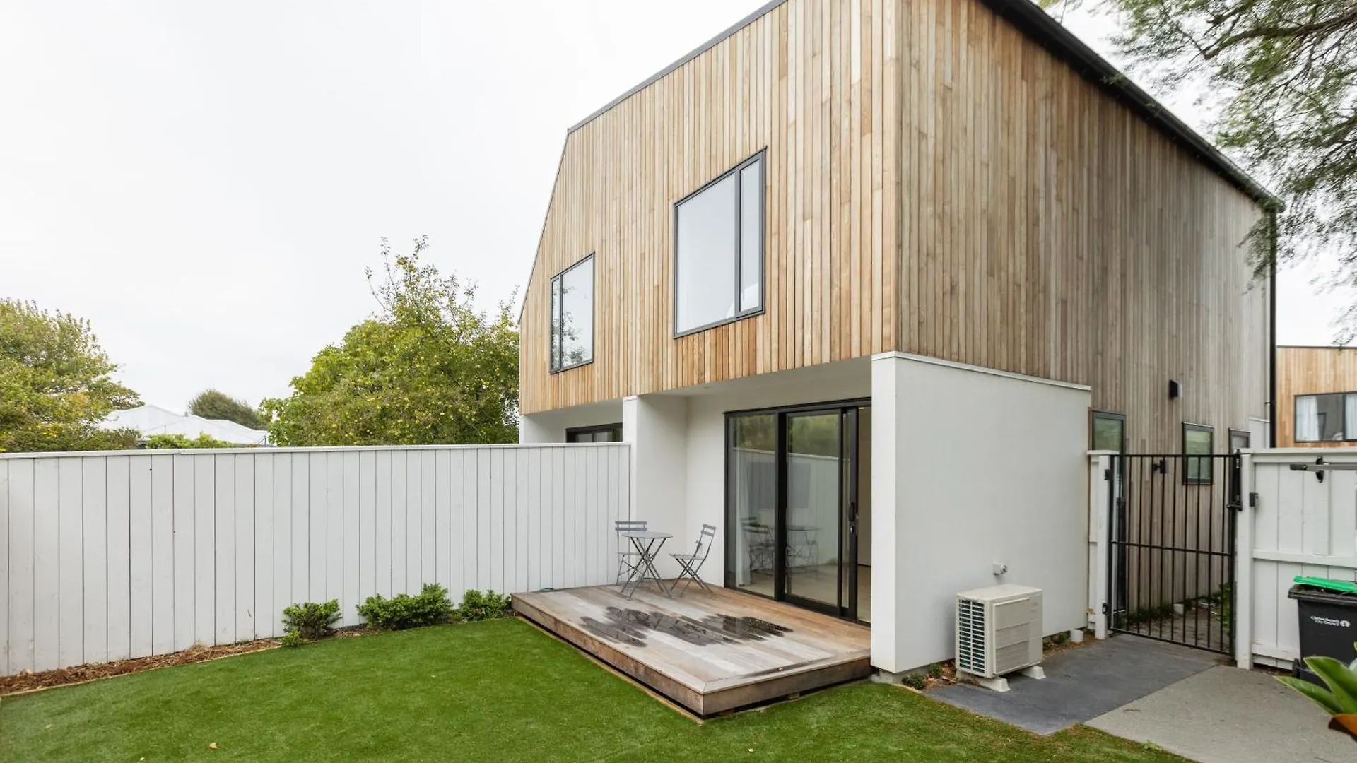 Addington Soho Two Bedroom Townhouse Christchurch